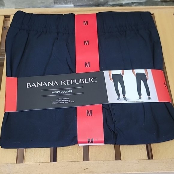 Banana Republic Men's Jogger 4-Way Stretch Secure Pocket - Picture 4 of 5